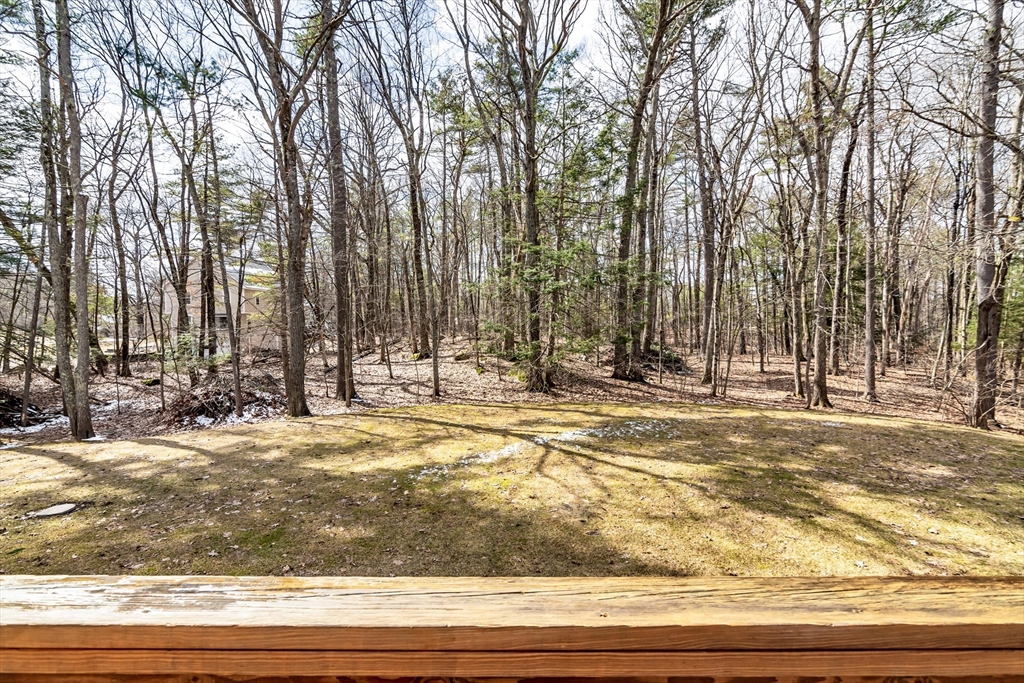 33 Lawson Farm Road Londonderry, NH 03053 - Photo 9 of 39 Gallery Image 9