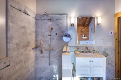 $890,000 | 2246 County Road 3, Olivebridge, NY 12461