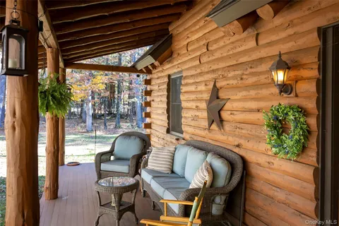 $890,000 | 2246 County Road 3, Olivebridge, NY 12461