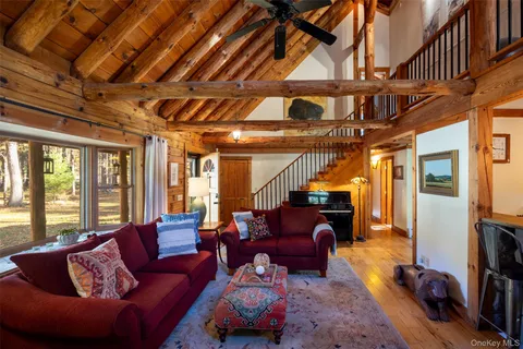 $890,000 | 2246 County Road 3, Olivebridge, NY 12461