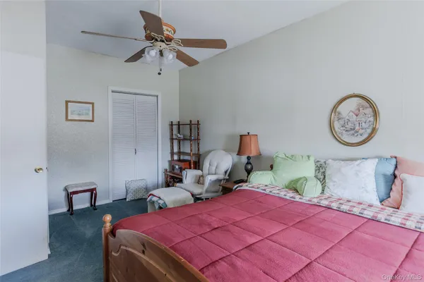 $550,000 | 32 Jefferson Avenue, Brentwood, NY 11717