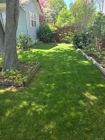 $550,000 | 32 Jefferson Avenue, Brentwood, NY 11717