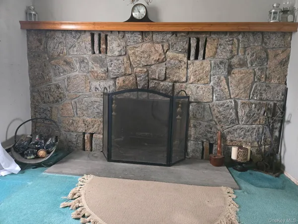 $550,000 | 32 Jefferson Avenue, Brentwood, NY 11717