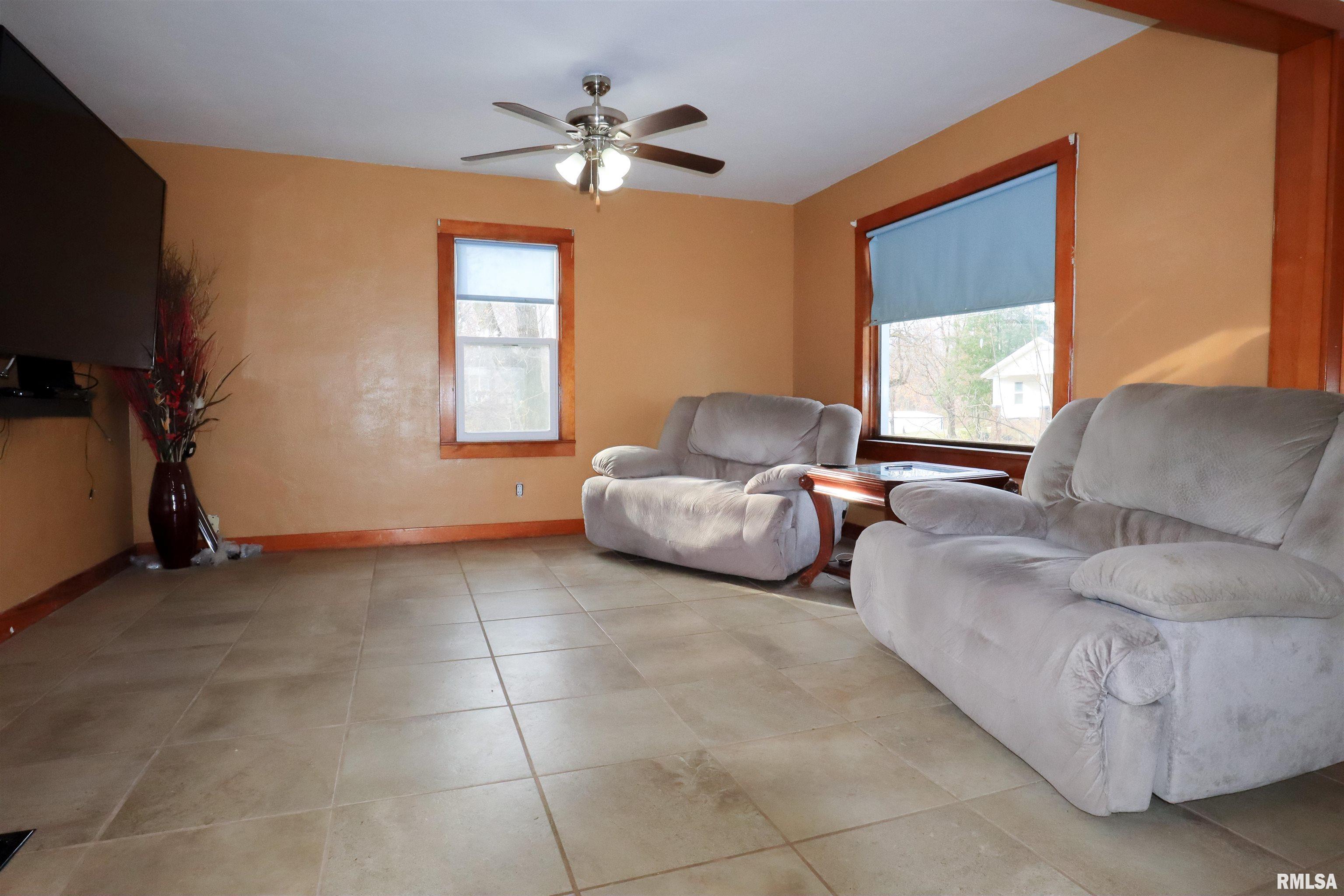2210 Groth Street Springfield, IL 62703 - Photo 7 of 13