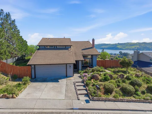 $1,200,000 | 446 York Drive, Benicia, CA 94510