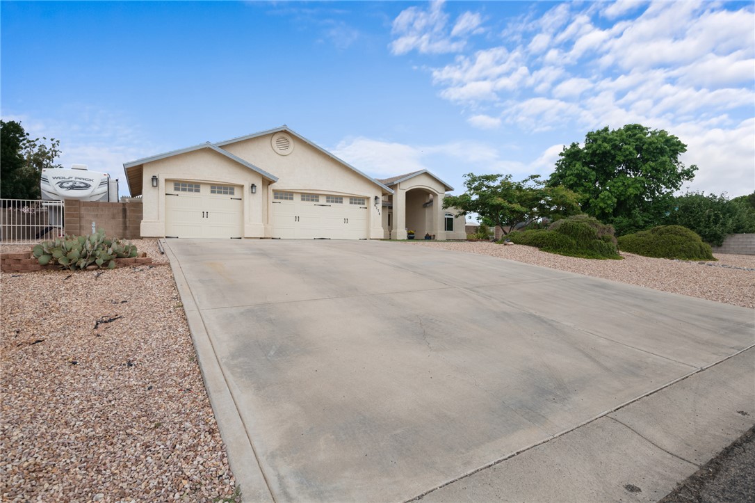 4274 Rising Sun Avenue Kingman, AZ 86401 - Photo 1 of 40 Front of Structure