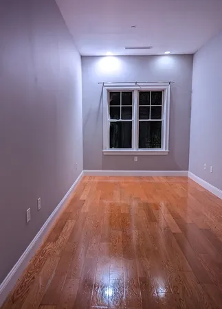 $4,475 | 655 East 2nd Street, Unit 209, Boston, MA 02127