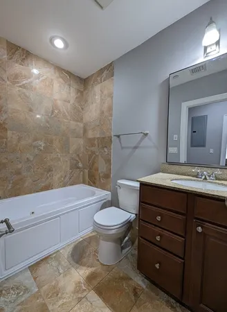 $4,475 | 655 East 2nd Street, Unit 209, Boston, MA 02127