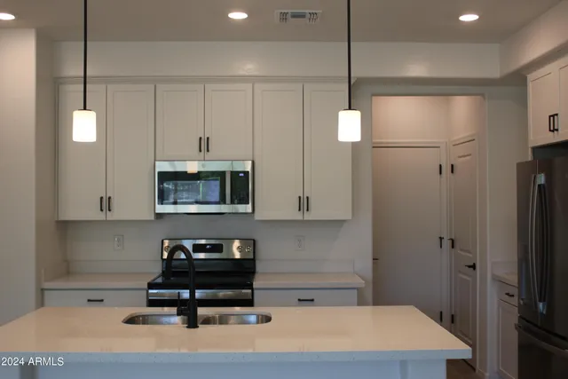 $2,445 | 2628 South Voyager Drive, Unit 106, Gilbert, AZ 85295