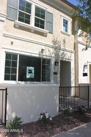 $2,450 | 2628 South Voyager Drive, Unit 106, Gilbert, AZ 85295