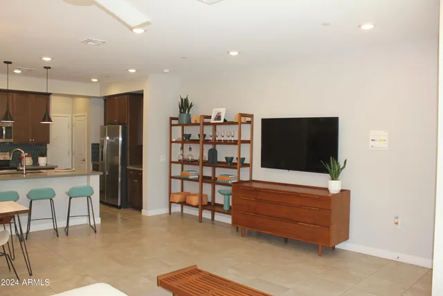 $2,445 | 2628 South Voyager Drive, Unit 106, Gilbert, AZ 85295