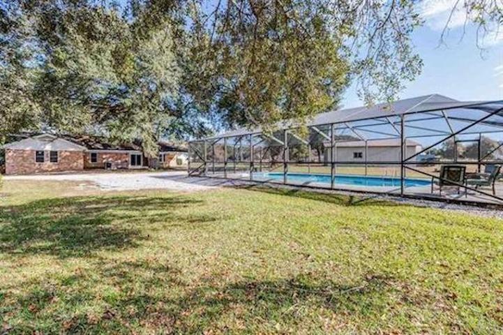 5989 Loop Road Pace, FL 32571 - Photo 3 of 22