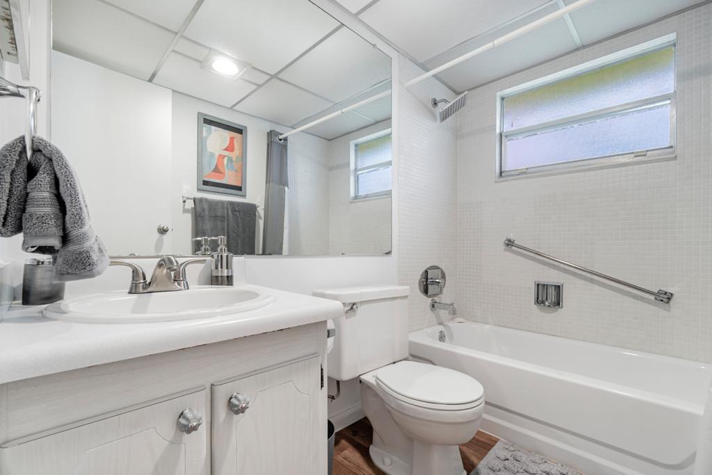184 Monaco Way Delray Beach, FL 33446 - Photo 12 of 15 PHOTO-2021-05-03-17-47-52