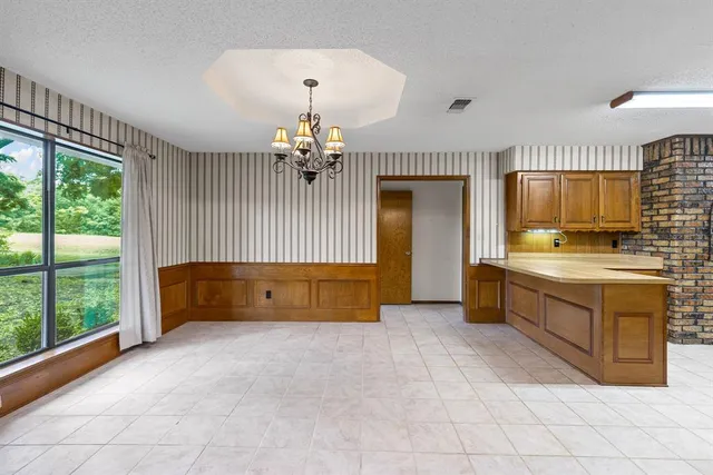 a view of entryway with interior