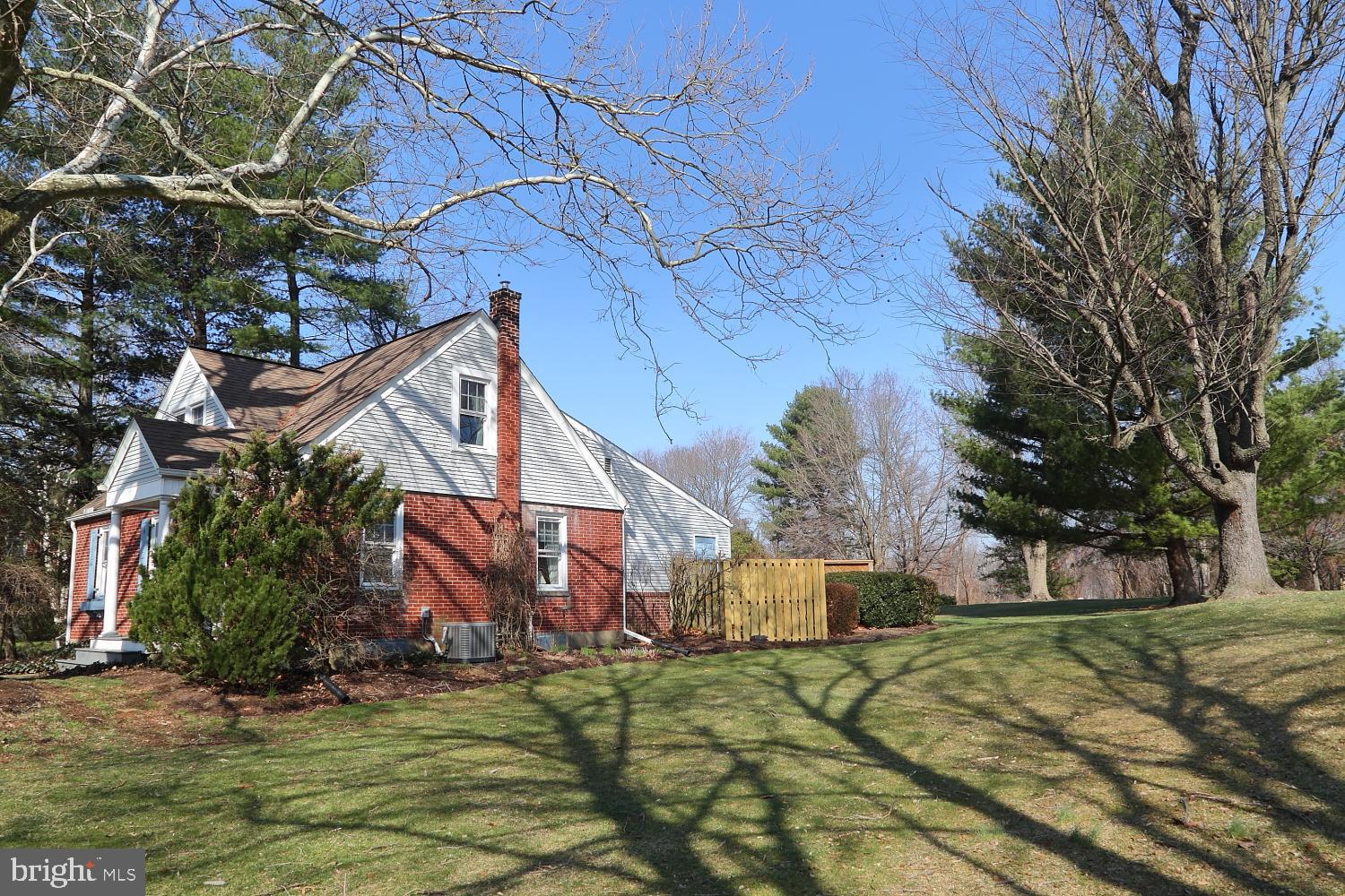415 Donegal Springs Road Mount Joy, PA 17552 - Photo 27 of 27 Side