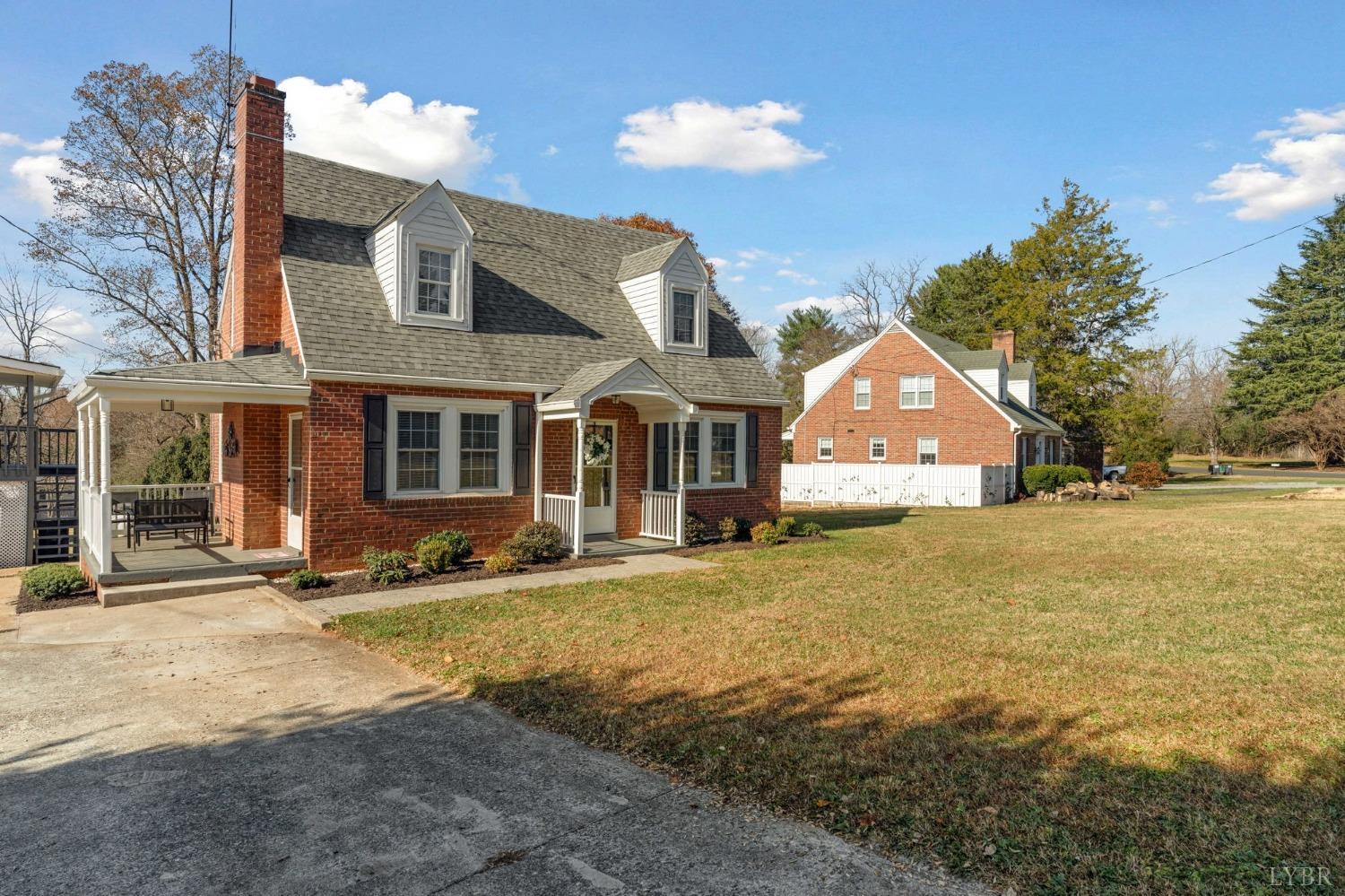 133 Ridge Drive Amherst, VA 24521 - Photo 54 of 61 a front view of a house with a yard