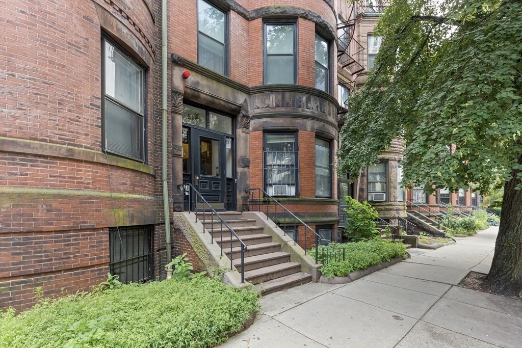 511 Beacon Street, Unit 2 Boston, MA 02215 - Photo 7 of 7