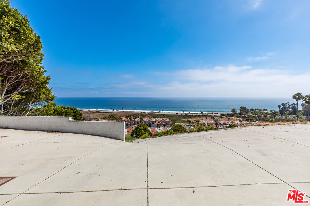 31113 Bailard Road, Unit A Malibu, CA 90265 - Photo 5 of 29