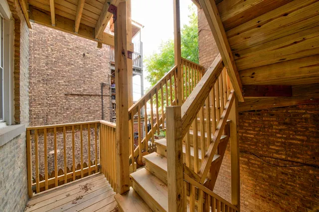 $2,000 | 3720 West Altgeld Street, Unit 1W, Chicago, IL 60647