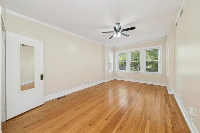 $2,000 | 3720 West Altgeld Street, Unit 1W, Chicago, IL 60647