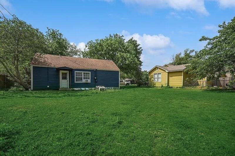 216 East Division Street Pilot Point, TX 76258 - Photo 17 of 17