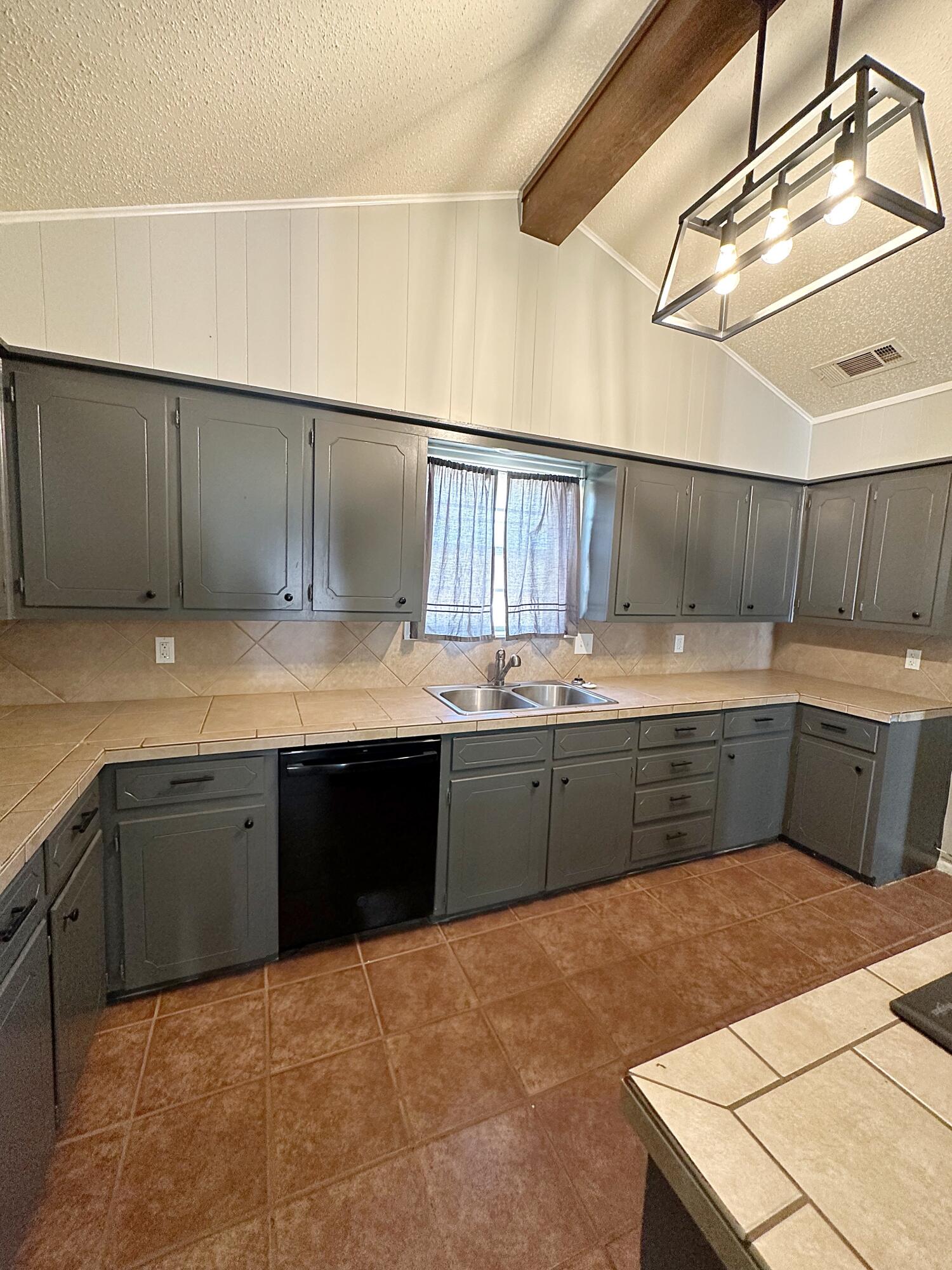 4403 56th Street Lubbock, TX 79414 - Photo 11 of 37 Image 24