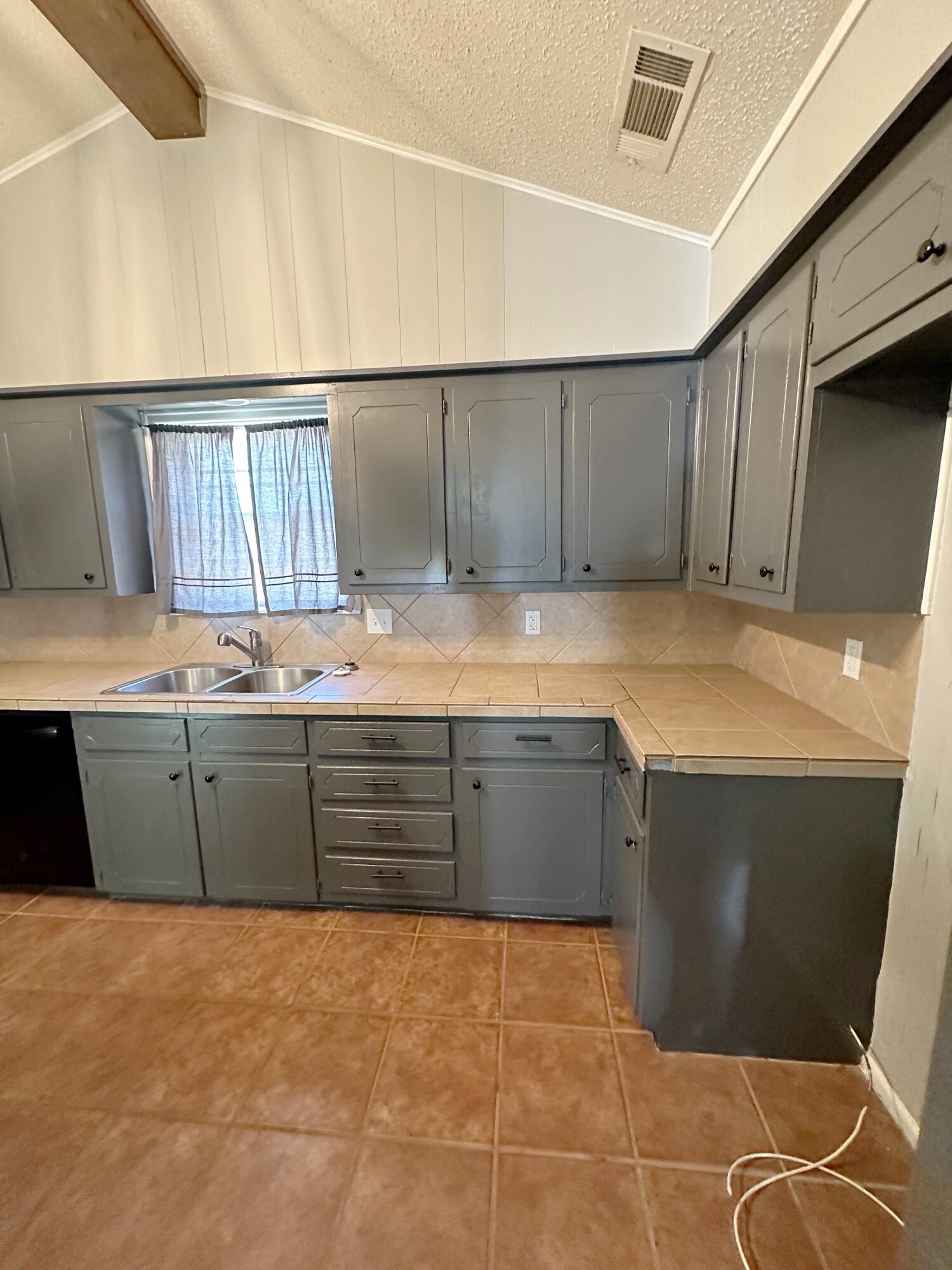 4403 56th Street Lubbock, TX 79414 - Photo 12 of 37 Image 27