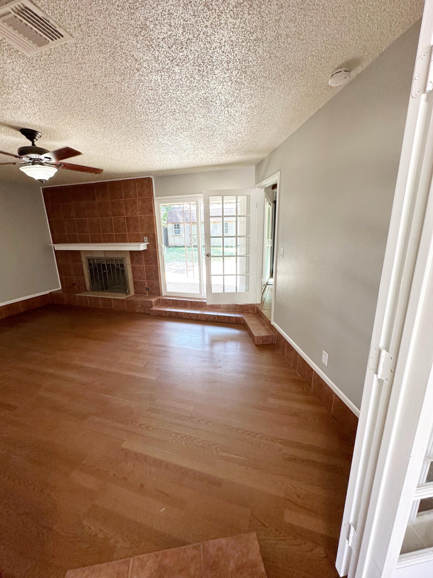 4403 56th Street Lubbock, TX 79414 - Photo 5 of 37 Image 17