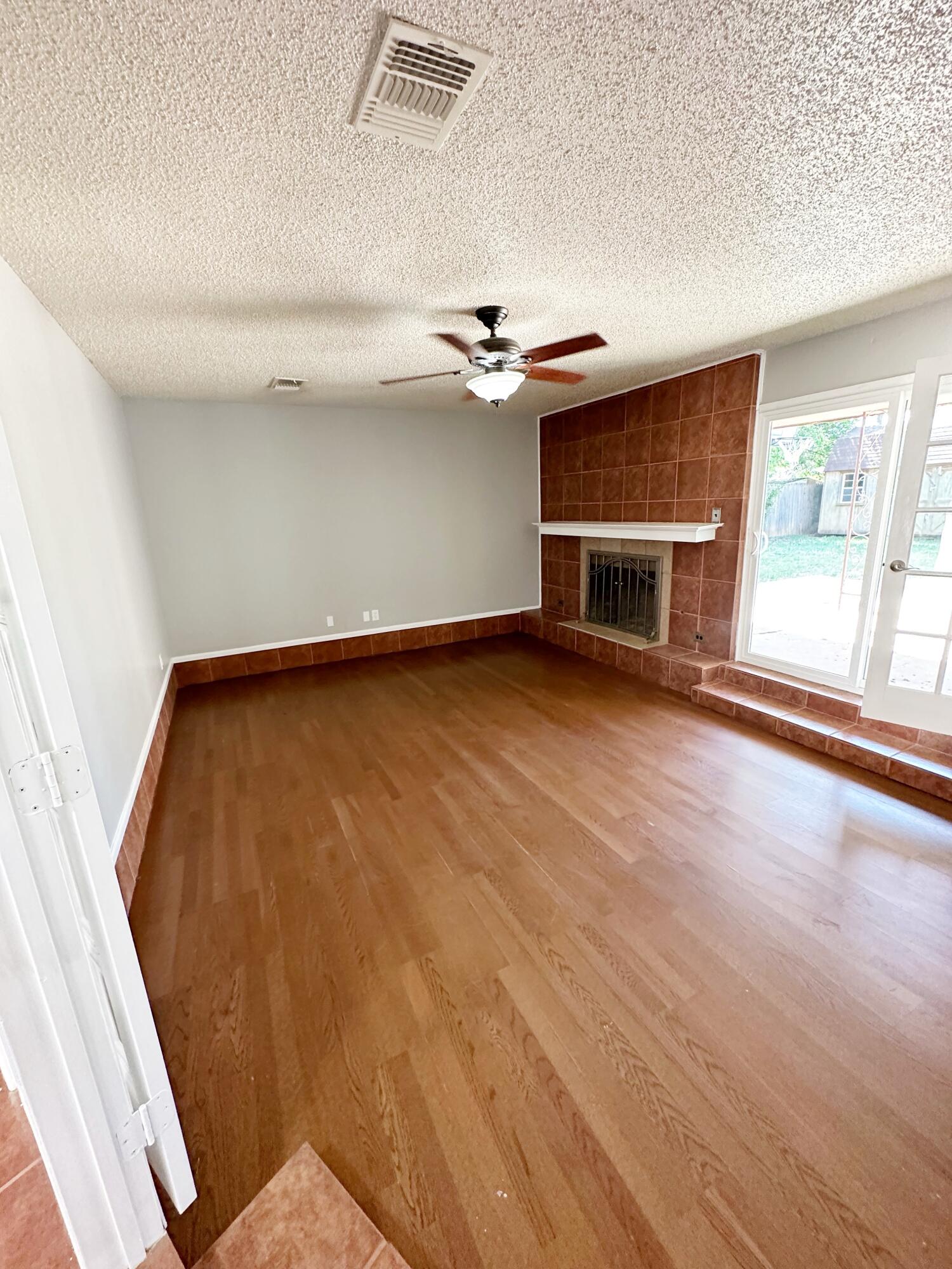 4403 56th Street Lubbock, TX 79414 - Photo 6 of 37 Image 18