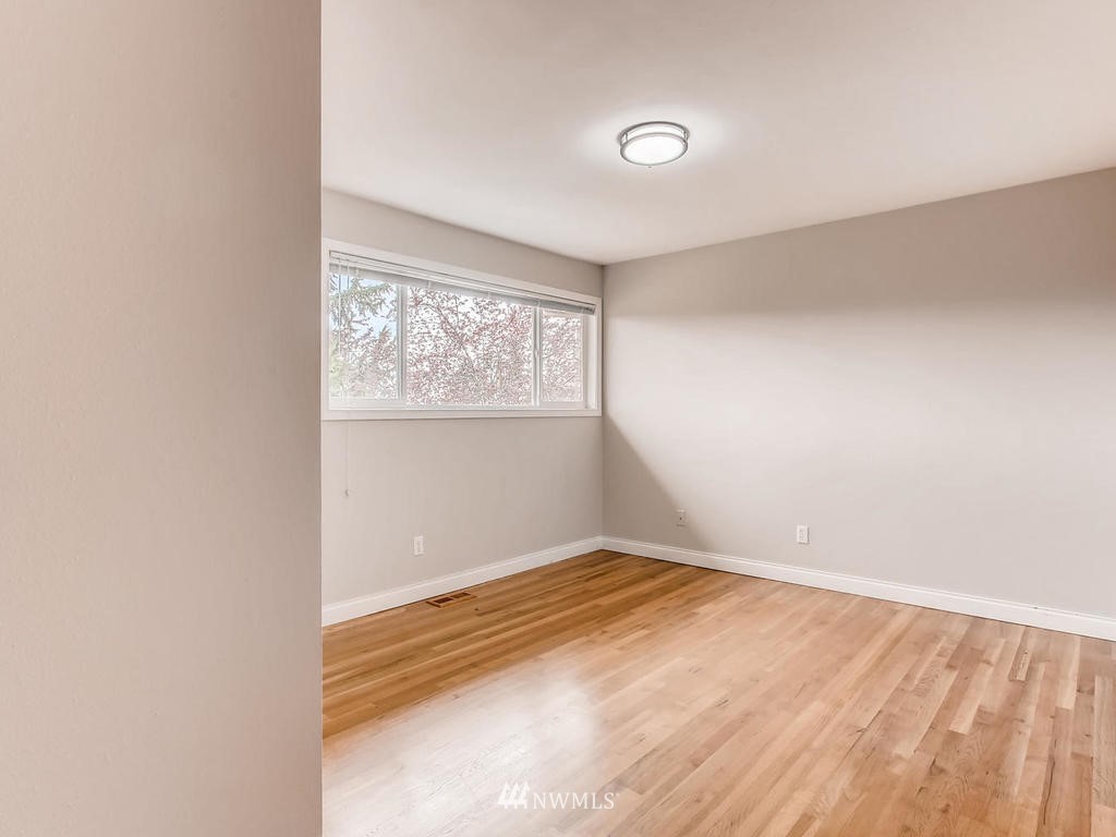 7315 179th Street Southwest Edmonds, WA 98026 - Photo 12 of 24 Gallery Image 12