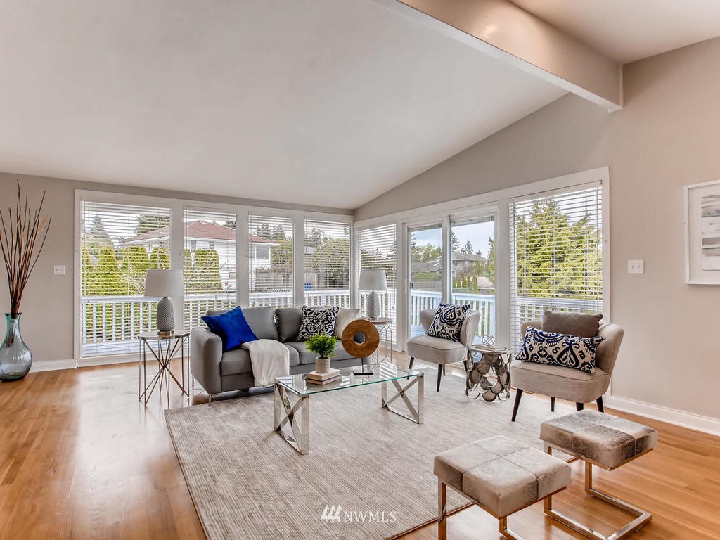 7315 179th Street Southwest Edmonds, WA 98026 - Photo 3 of 24 Gallery Image 3