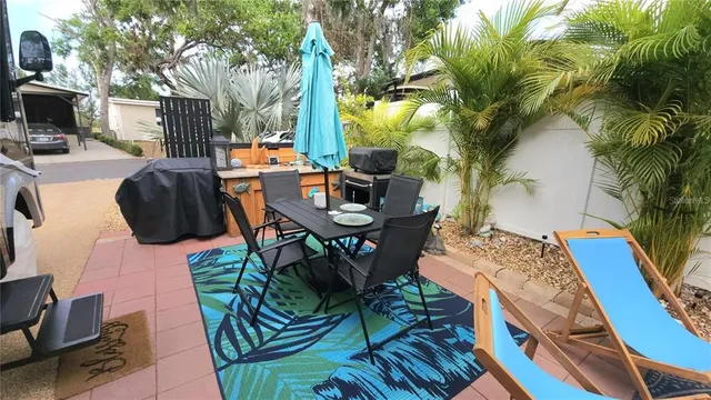 $85,900 | 3300 26th Avenue East, Unit 127, Bradenton, FL 34208
