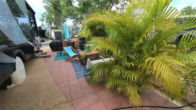 $85,900 | 3300 26th Avenue East, Unit 127, Bradenton, FL 34208