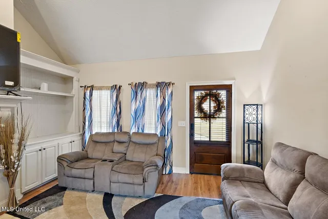 $220,000 | 612 Woodland Drive, Canton, MS 39046