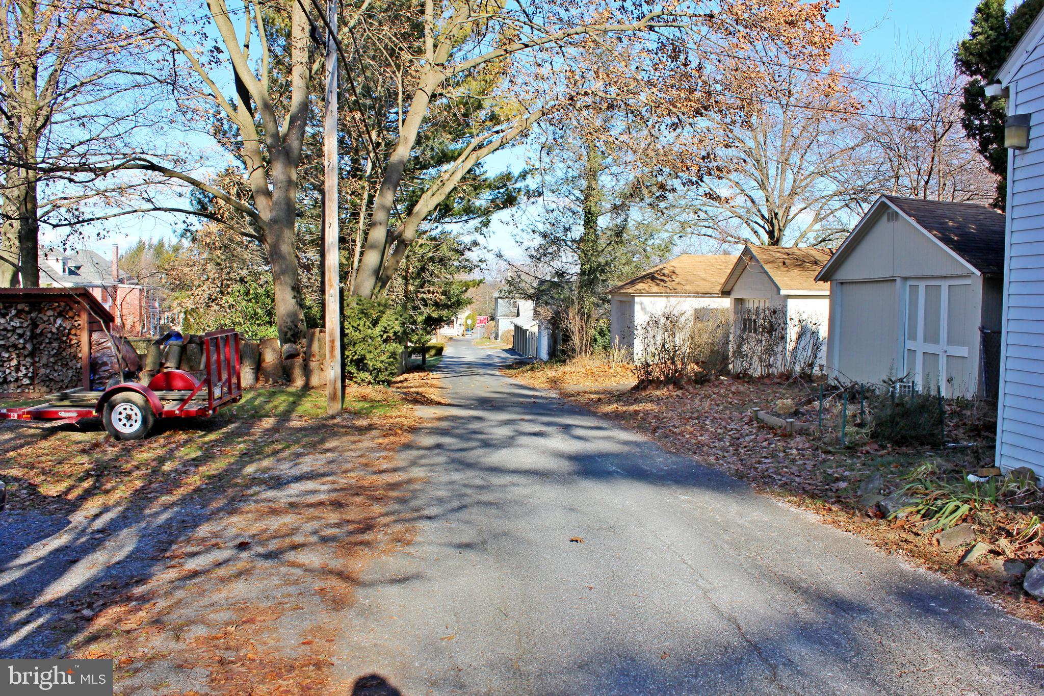 422 Linden Street Lititz, PA 17543 - Photo 18 of 31 Gallery Image 18