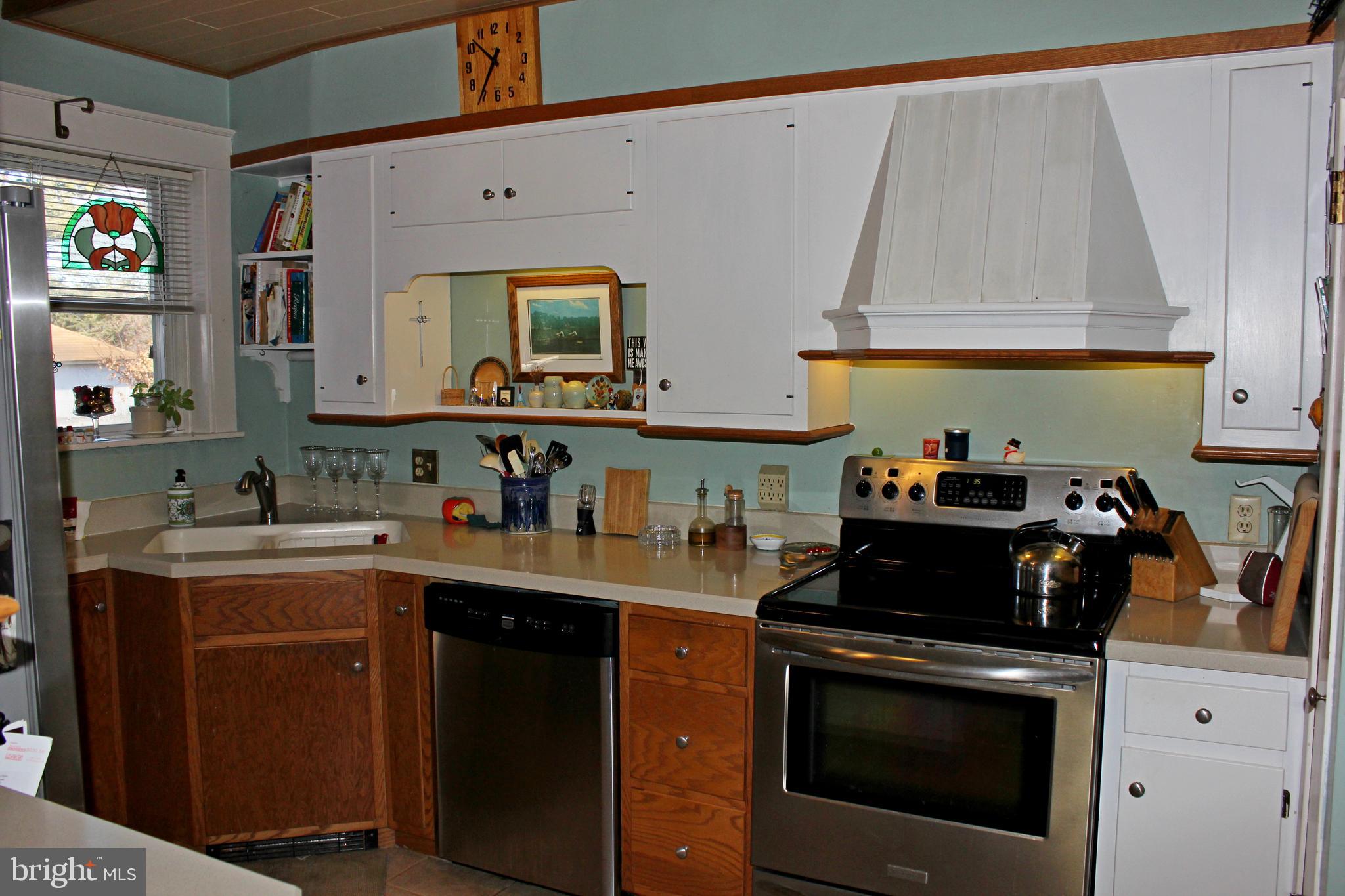 422 Linden Street Lititz, PA 17543 - Photo 10 of 31 Gallery Image 10