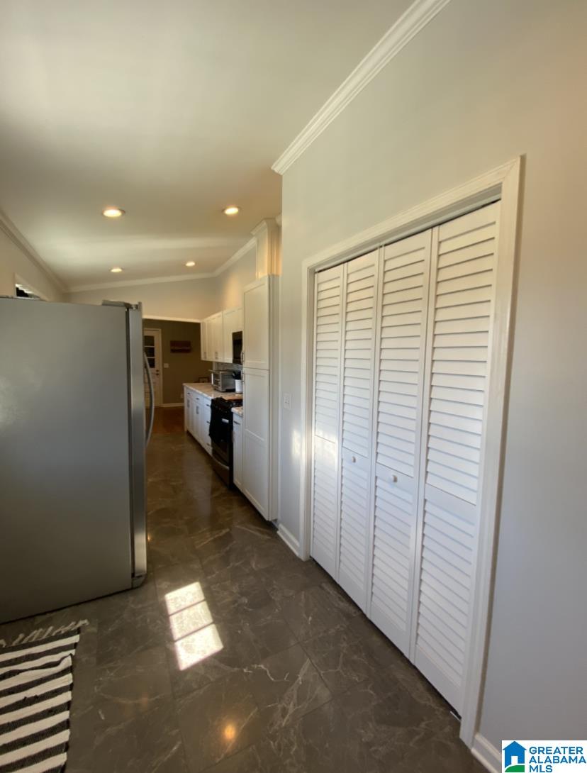 1130 Rhodes Street Anniston, AL 36206 - Photo 10 of 29
