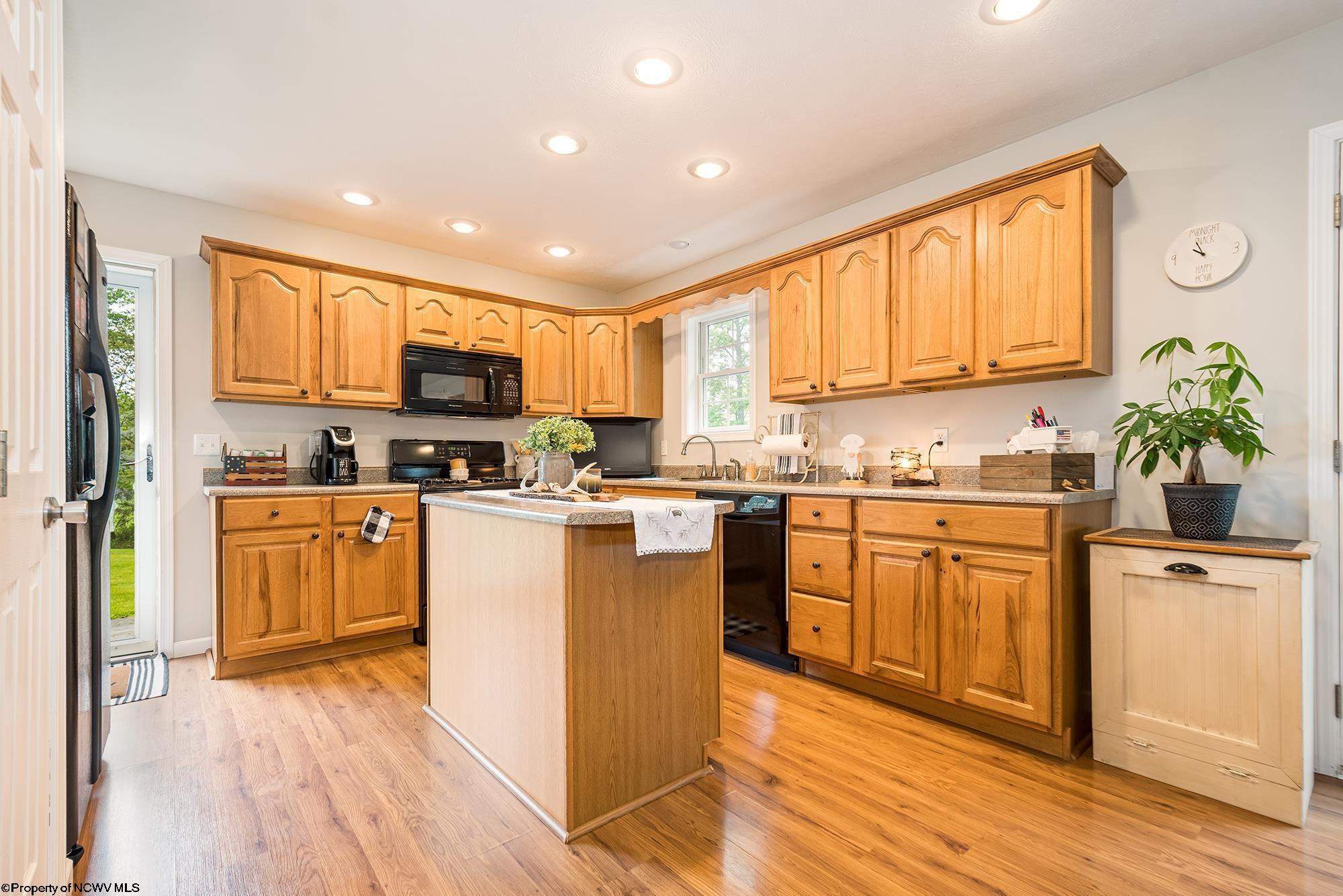 723 Burnside Camp Road Terra Alta, WV 26764 - Photo 11 of 37 Gallery Image 11