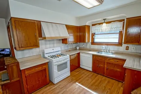 $195,900 | 1112 Kepler Street, Gretna, LA 70053