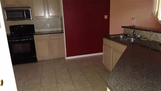 $1,950 | 19531 Hickory Meadow Lane, Houston, TX 77084