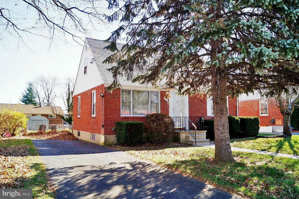 3527 Wild Cherry Road Baltimore, MD 21244 - Photo 21 of 22 Exterior (Front)