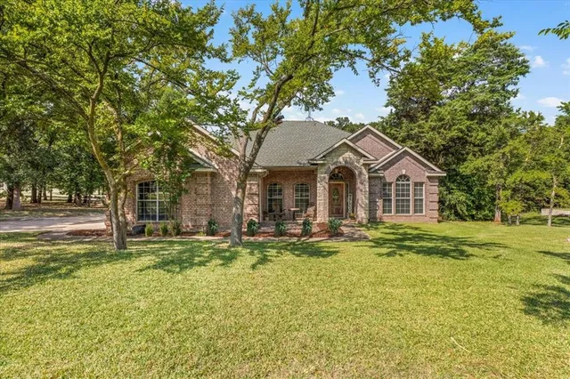 $535,000 | 910 Crystal Cove, Oak Point, TX 75068