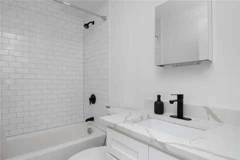 $419,000 | 50 Ashburton Street, Unit 5, Providence, RI 02904