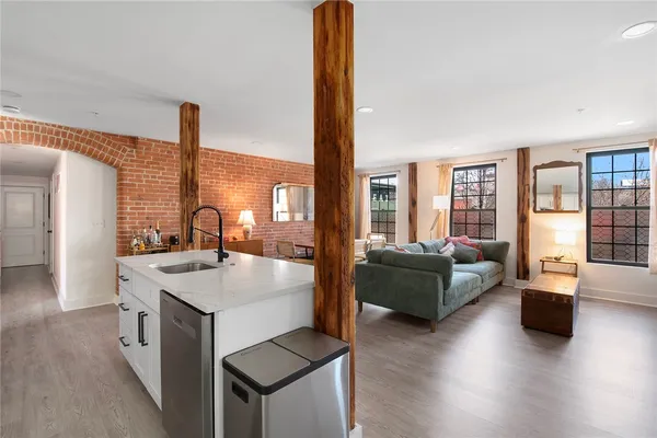 $419,000 | 50 Ashburton Street, Unit 5, Providence, RI 02904