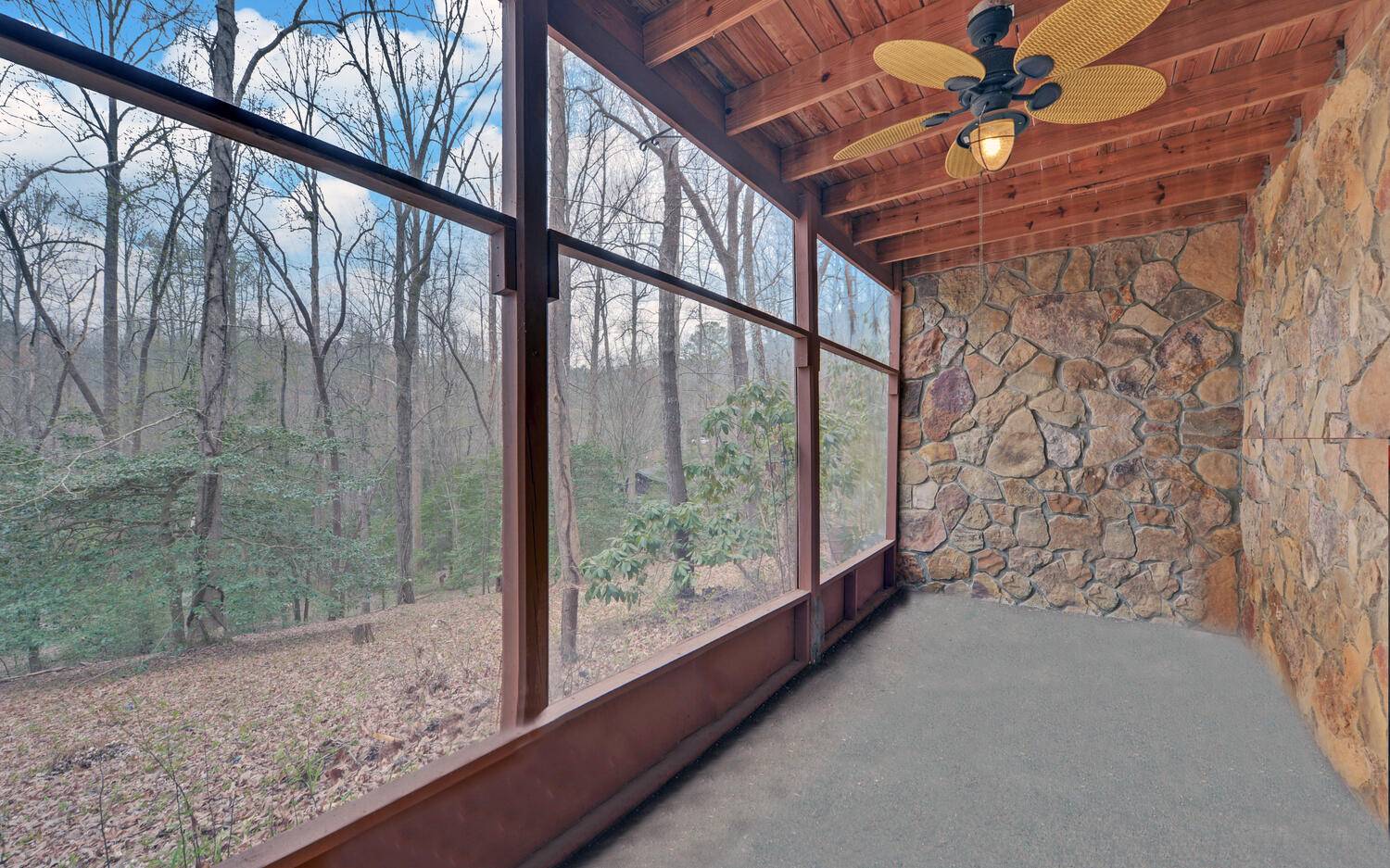 2139 Lake Louisa Road Hiawassee, GA 30546 - Photo 24 of 48