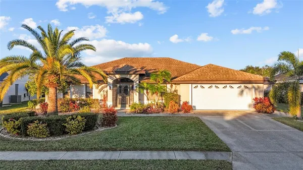 $578,000 | 4219 Presidential Ave Circle East, Bradenton, FL 34203
