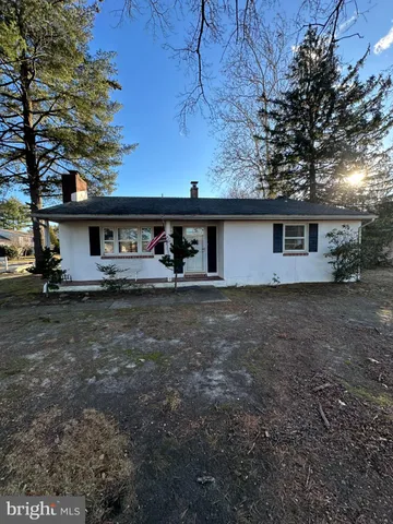 $2,000 | 809 Somerdale Road, Voorhees, NJ 08043