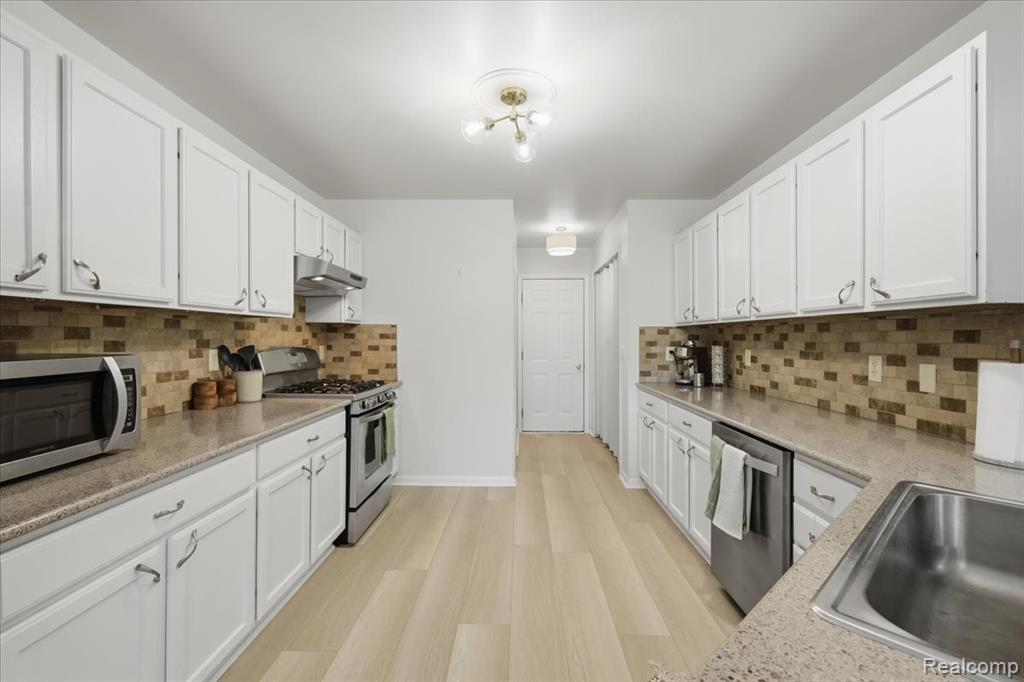 1393 Remsing Street Hartland, MI 48353 - Photo 19 of 71 Gallery Image 19