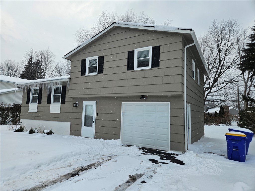 123 Cross Gates Road Greece, NY 14606 - Photo 2 of 21