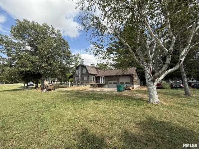 $87,500 | 360 West Broadway Street, Roseville, IL 61473